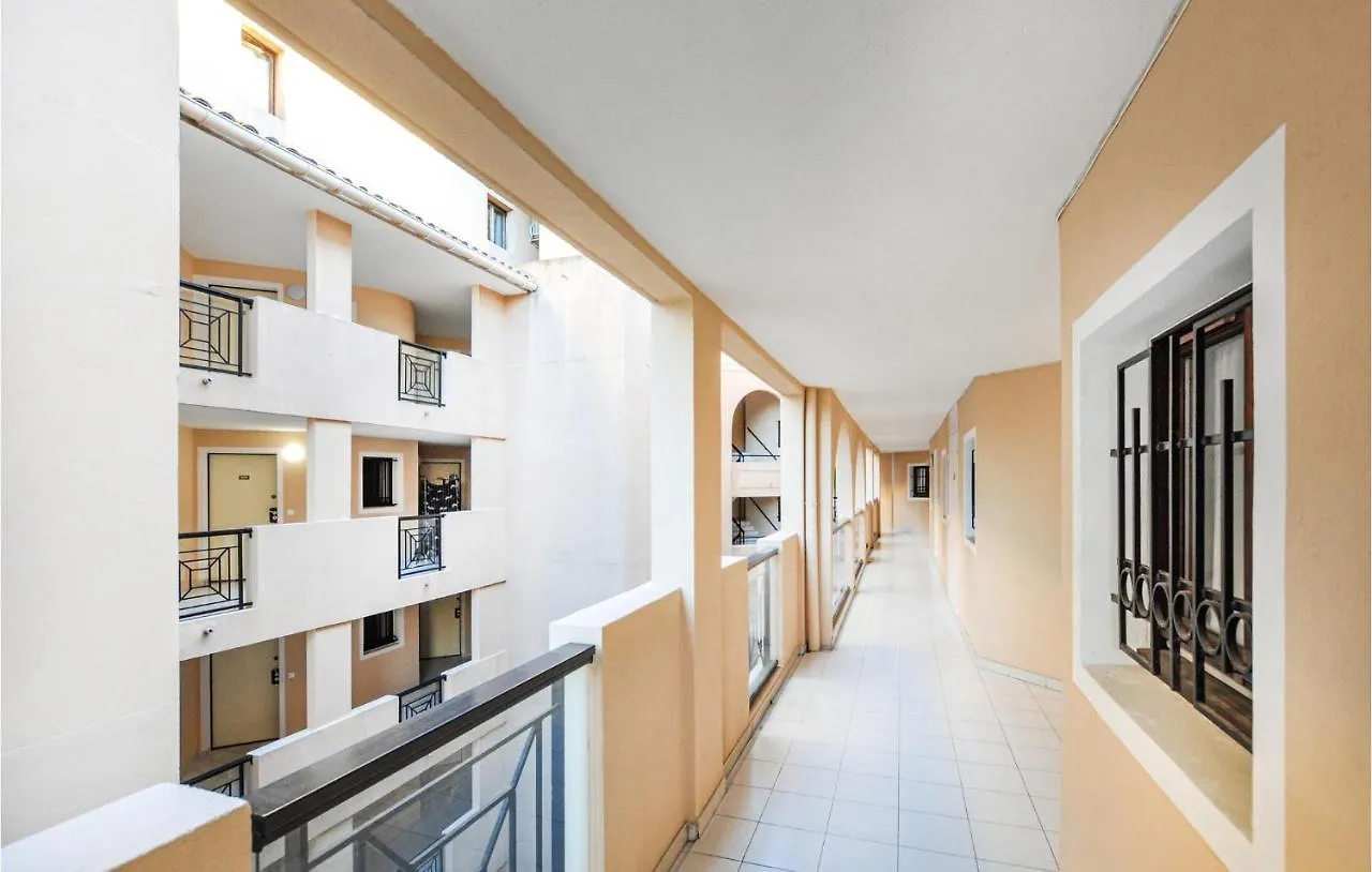 Nice Apartment In Cannes With Kitchen